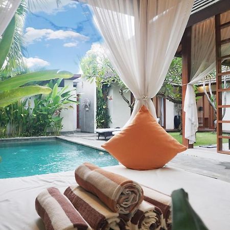 Nil Villa Seminyak Экстерьер фото