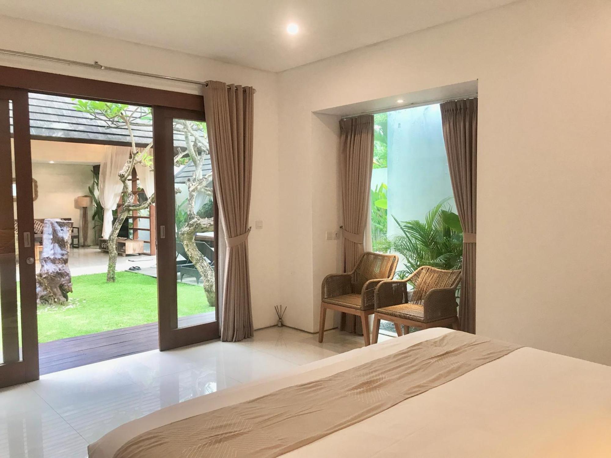 Nil Villa Seminyak Экстерьер фото