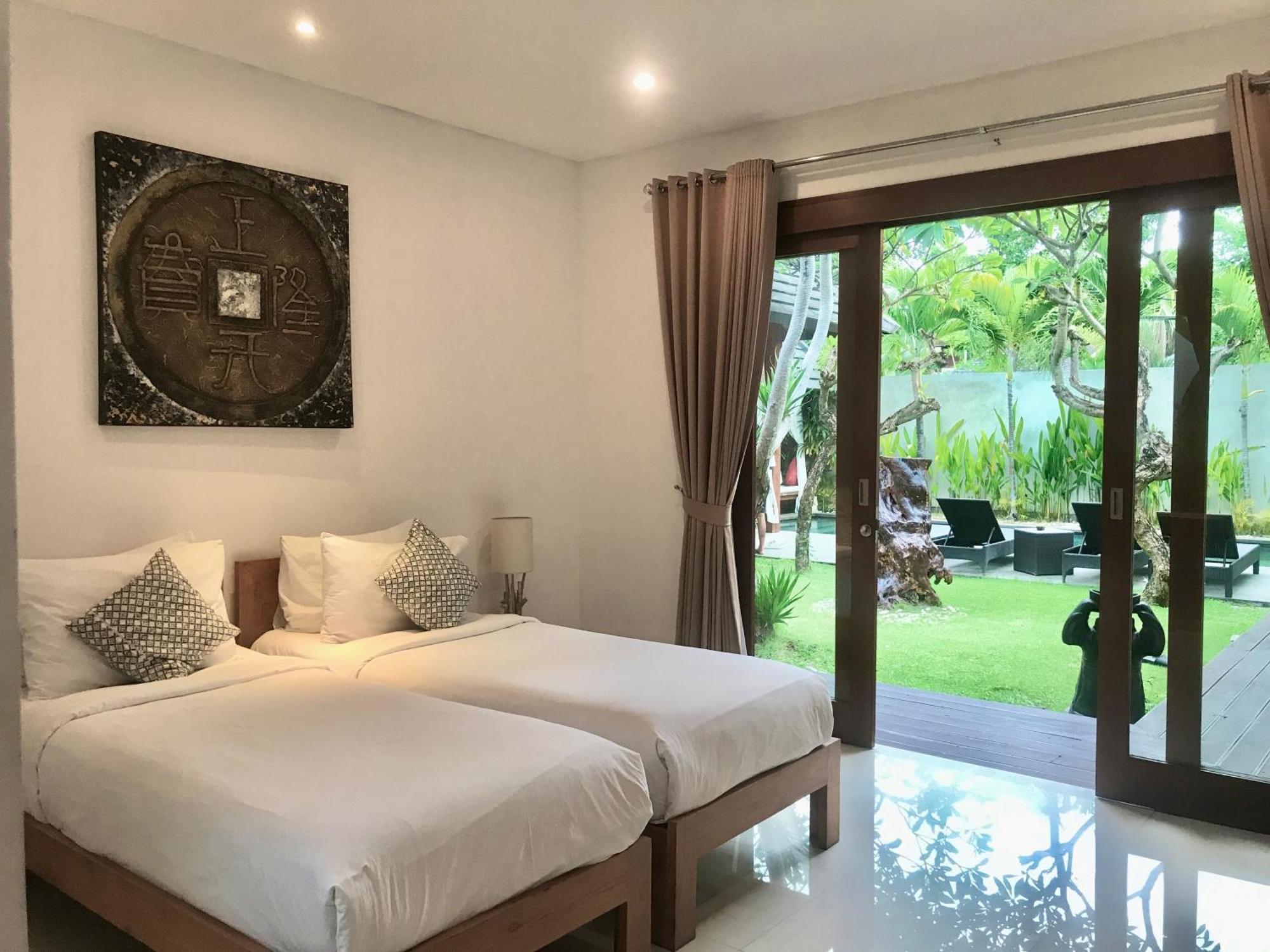 Nil Villa Seminyak Экстерьер фото