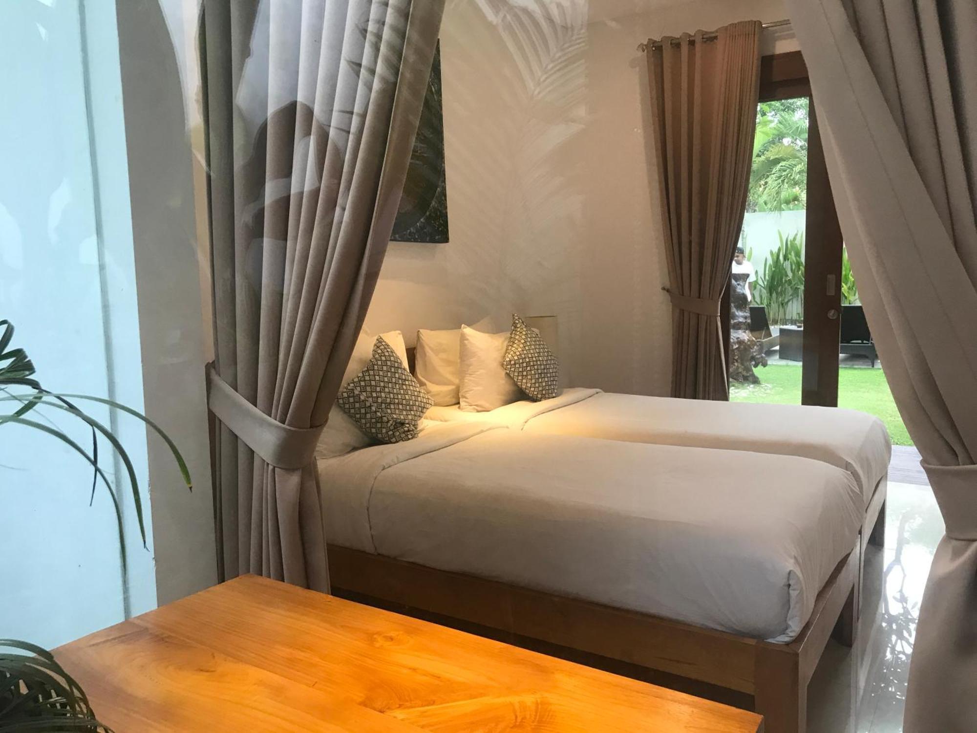 Nil Villa Seminyak Экстерьер фото