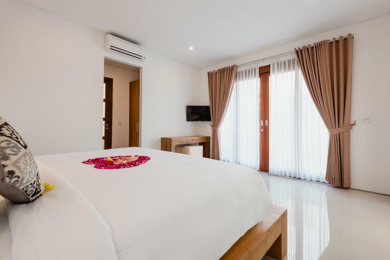 Nil Villa Seminyak Экстерьер фото