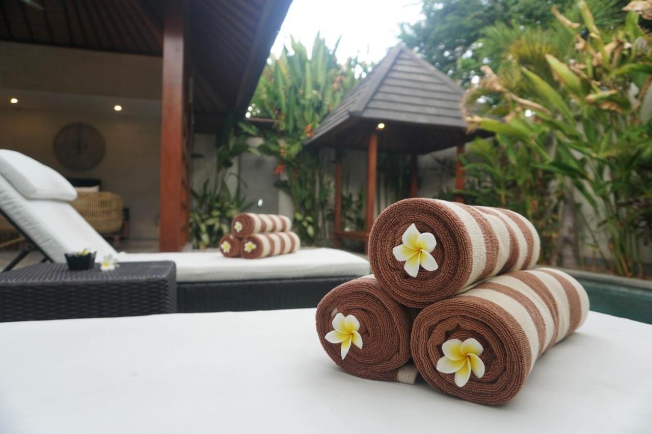 Nil Villa Seminyak Экстерьер фото