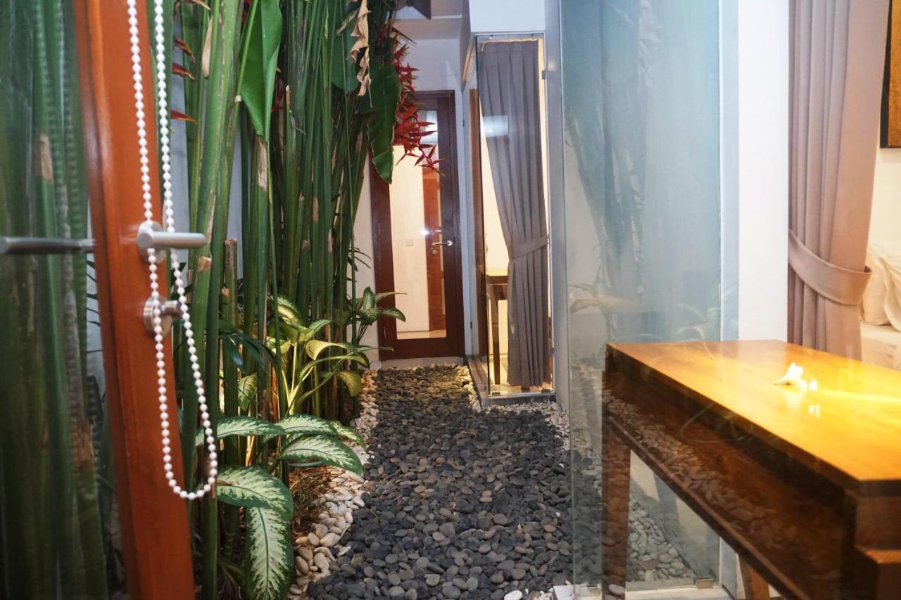 Nil Villa Seminyak Экстерьер фото